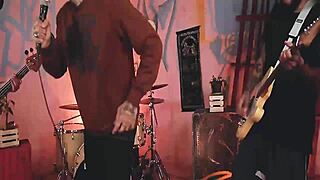 Fudendo Demônios With Mommy And Father In Law