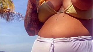 didn't notice my shorts marking my pussy on the beach