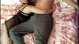 In a hotel, the perverted boyfriend dresses his girlfriend in net tights for cosplay sex and gets excited.