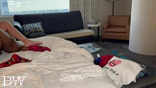 Хотвајф Костифи јебе бика пред мужем