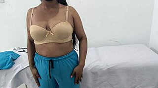 Big ass nurse masturbates juicy pussy in hospital