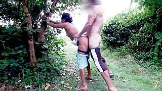 vamos ali no matel comer meu c�