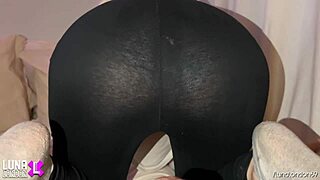 wet hairy pussy makes him cum