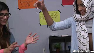 yo, mia khalifa teaches her muslim pal to suck cock! 🔥