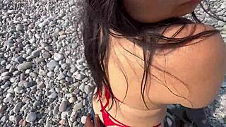 Valentina Beni Plajda Noel Partisinden Sonra Folladı