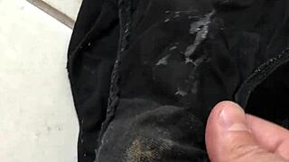 I placed my cock on my girlfriend's dirty panties!