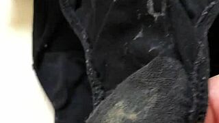 I placed my cock on my girlfriend's dirty panties!