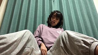 Japanese Amateur Performs Slurping Show-Off Masturbation In Detailed Display