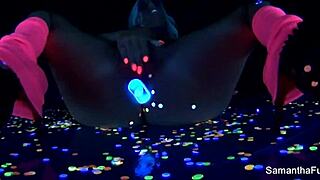 Blonde Pornstar Samantha Saint Nudes Her Big Tits And Pussy In Solo Masturbation