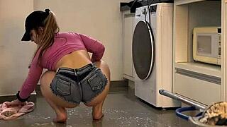 Big butt cleaning action in progress