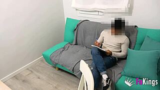 i'm lady medusa, about to fuck my tutor in the bath. who could resist this body?