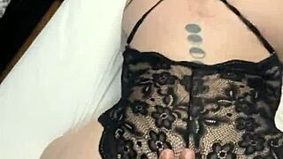 Fucking Latina pussy with finger in ass 😈