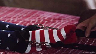 Vivthomas - Alexa Tomas Ties Up Zoe Doll