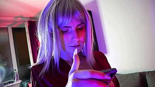 Paid Off Food Delivery Man With Blowjob And Feet.