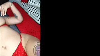 I love foreplay and humping with two plump Latina lesbians