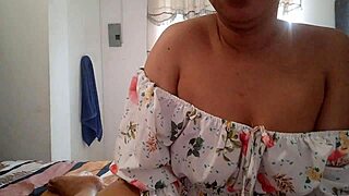 Horny Brunette Gives Pleasure Real Homemade Amateur Sex Big Pussy Juicy Dildo Orgasm!