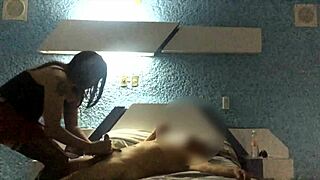 Shemale mexicana levando foda dura de homem maduro bem dotado parte 1