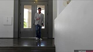 Reload - SOMEONE AT MY DOOR caught Jennifer White in 4K, teasing with skinny ass and fingering.