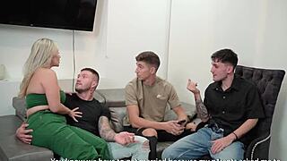 PIBE COMPARTE A SU NOVIA TATIANA ÁLVAREZ MILF CON ENORMES TETAS NATURALES PARA PROFUNDA DEEPTHROAT Y SEXO CON BBC