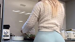 Compilation Big Ass Blonde Booty Girl