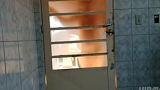 Fascinating Behind The Door Twerking