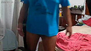 paty bumbum esta com febre mais a buceta continua molhada