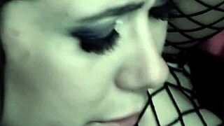 lesbians finger each other in threesome 😍