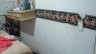 paty bumbum esta com febre mais a buceta continua molhada