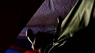 Close up handjob in Veracruz cyber cabins.