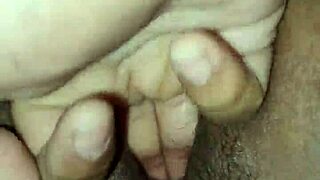 sacándole la lechita a mi gordagolosa con movimientos suaves