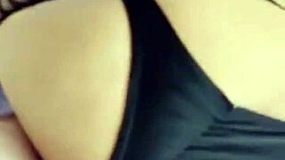 Fodendo por tras gostoso