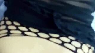 Fodendo por tras gostoso