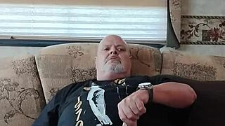 Man jacks off in blonde's t-shirt from usa