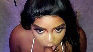 pareja de hermanastros graban sexo con blowjob 😏