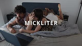 Pounding that juicy whore's wet holes with slaps 😩