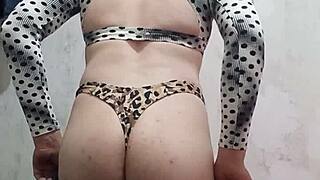 Latina trans twerks in tight shorts, shaking that ass!