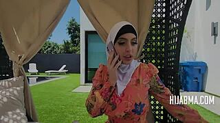 Shy hijab MILF seduces handyman for passionate fuck