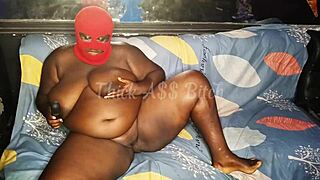 Oh Yes! BBW Moans While Fucking Gardener's Huge Cock With Vibrator