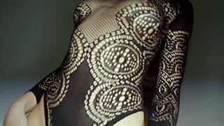 Redhead Wants Piss After Party