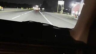 Me La Chupa Una Desconocida Que Me Llevo Por La Carretera!