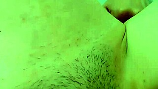 I, mai, luv gettin my shavd pussy filld with lotsa cum from my affair prtner when hubby's away