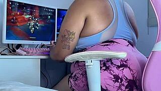Bbws Embarrassing Farting Moment During Online Gaming!