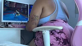 Bbws Embarrassing Farting Moment During Online Gaming!