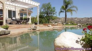 I seduced the big-titted masseuse babe and scissored her pussy