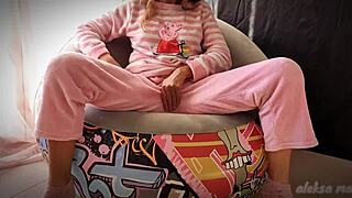 Skinny teen masturbating pussy and squirting!