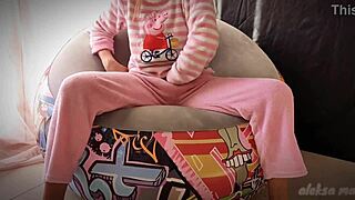 Skinny teen masturbating pussy and squirting!