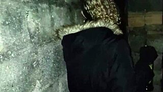 Pasangan Kencing Dan Buat Seks Awam Di Belakang Gereja