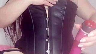 Mi Madrastra Es Mi Puta Le Dejo Dinero Y Se Masturba El Culo Y La Concha Gritando Mi Nombre Una Delicia En Mexicana En Usa 2