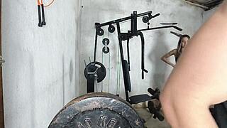 My personal trainor fuked me so gud in the gym