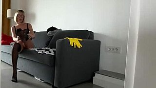 I watch the maid clean and dream of deepthroating her in the shower